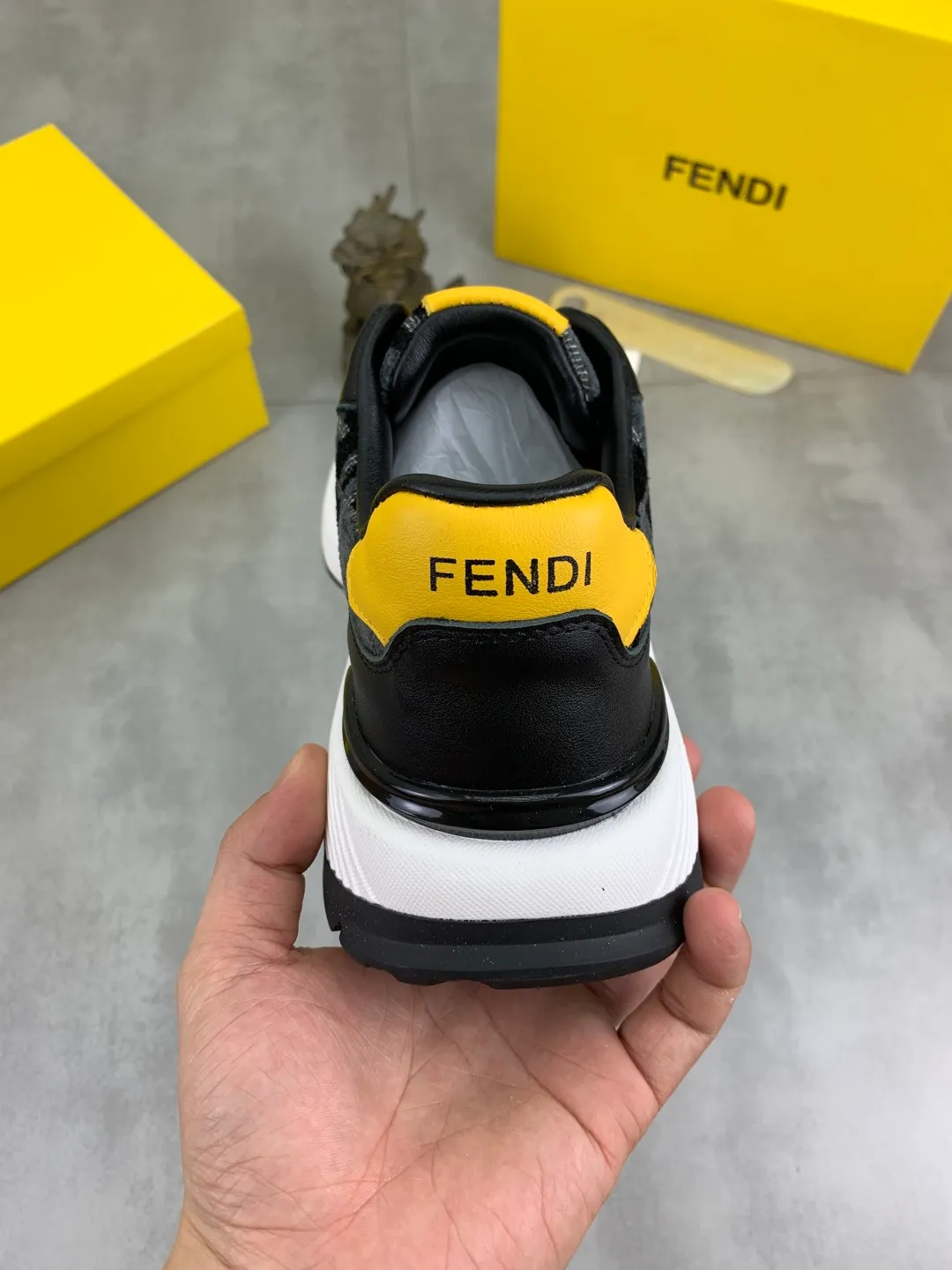 ​Men's shoes 💰P460 💰[New style] little monster 🆘 New FENDI (Fendi) new style 🕶️🕶️Simple routing effect, showing an elegant and cool driving shoe 🎬Using imported calfskin + first-layer pigskin lining🐂Excellent material🎬Detailed workmanship 🤗Comfortable foot feel➰➰. ​Pair it with any outfit to show your taste and temperament, low-key luxury ♻️Design ​simple and elegant ​noble and fashionable 🍃​Very loved and favored by trendy men 💓❤️size: 38-44 2️⃣colors available